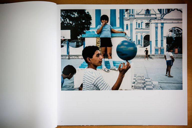 AlexWebb-Suffering07